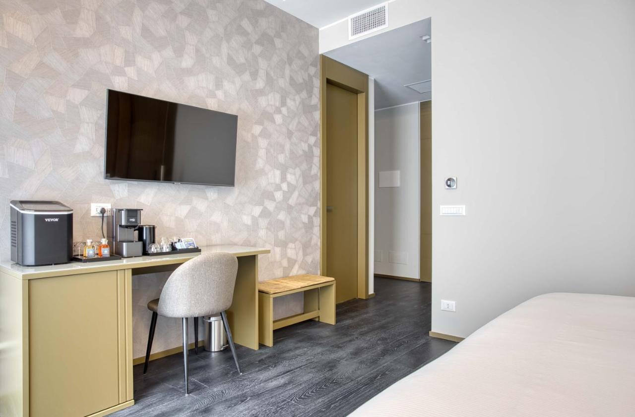 Le Suite Del Corso The Smart Boutique Aparthotel By Ospitami Милано Екстериор снимка