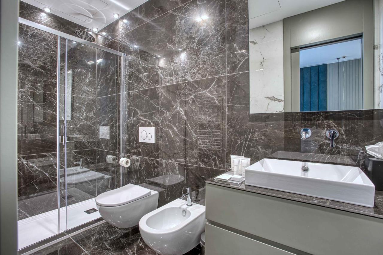 Le Suite Del Corso The Smart Boutique Aparthotel By Ospitami Милано Екстериор снимка