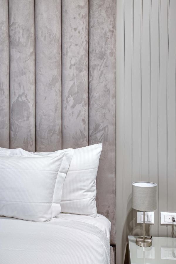 Le Suite Del Corso The Smart Boutique Aparthotel By Ospitami Милано Екстериор снимка